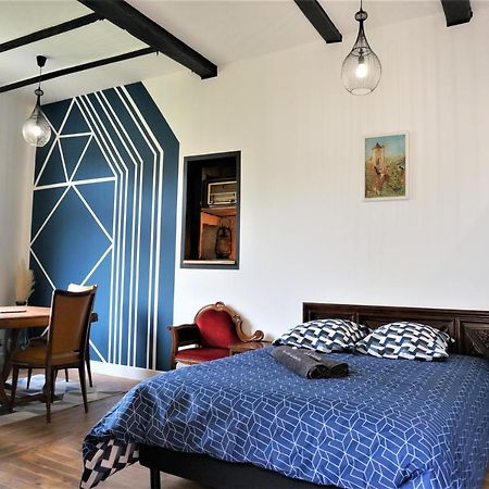 Gite Du Tourneur Studio Au Coeur De Saint Cirq Экстерьер фото